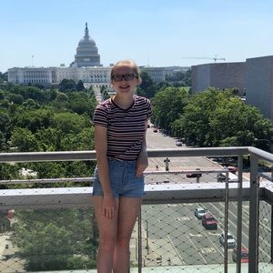 Meet your Posher, Nicole